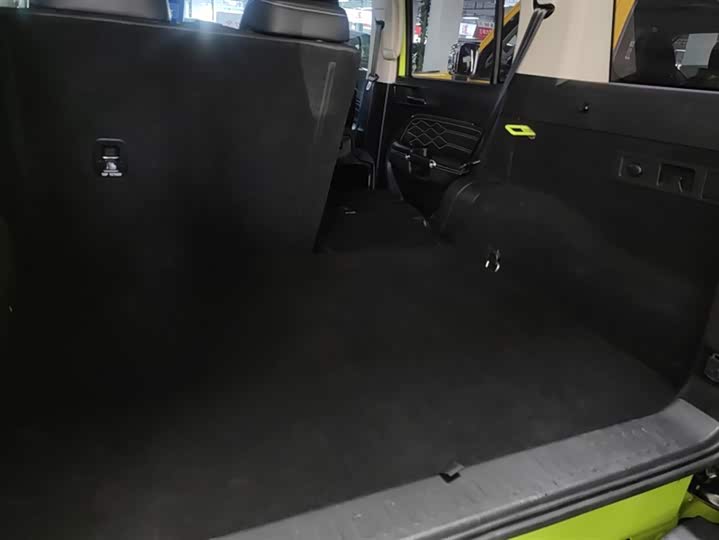 Фото 4 - Tank 300