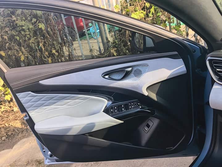 Фото 7 - BYD Seal