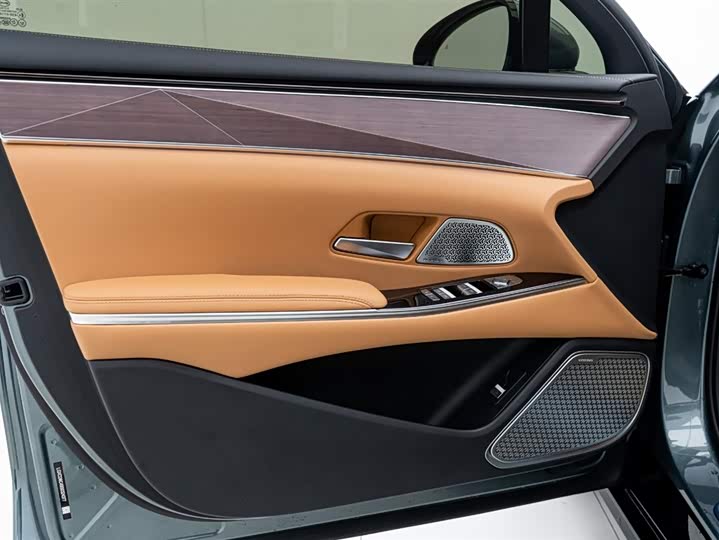 Фото 9 - BYD Han L