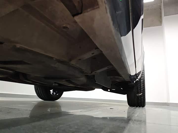 Фото 8 - Cadillac XT5