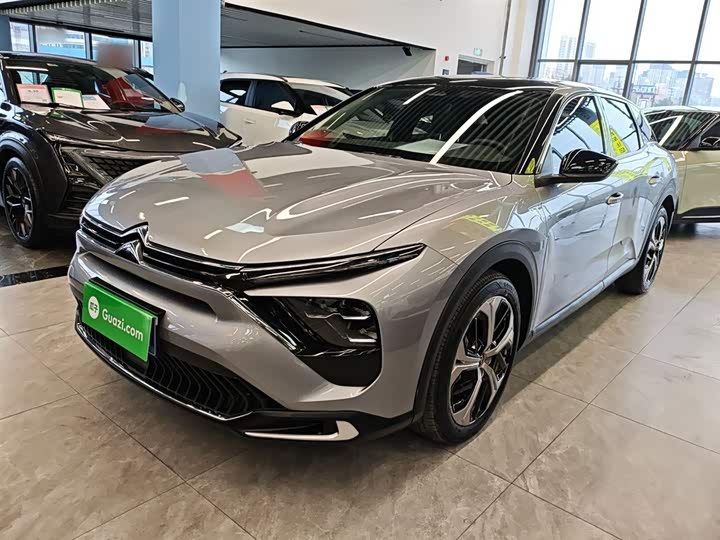 Фото 2 - Citroen C5 X