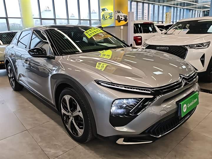 Фото 4 - Citroen C5 X