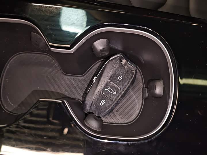 Фото 9 - Citroen C5 X