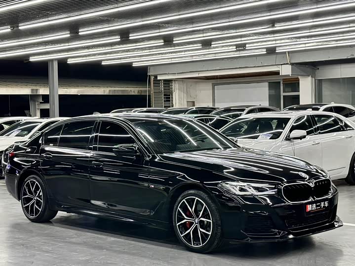 Фото 3 - BMW 5 Series