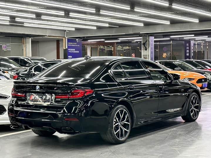 Фото 5 - BMW 5 Series