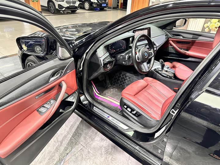 Фото 9 - BMW 5 Series