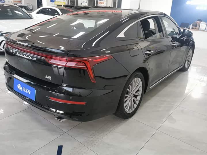 Фото 3 - Bestune B70