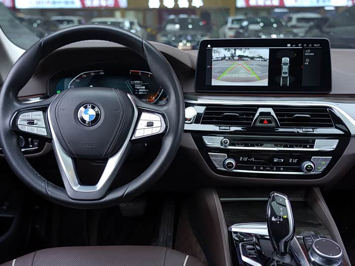 Фото 8 - BMW 5 Series