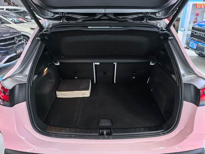 Фото 8 - Mercedes-Benz EQA