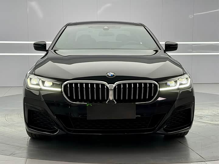 Фото 2 - BMW 5 Series