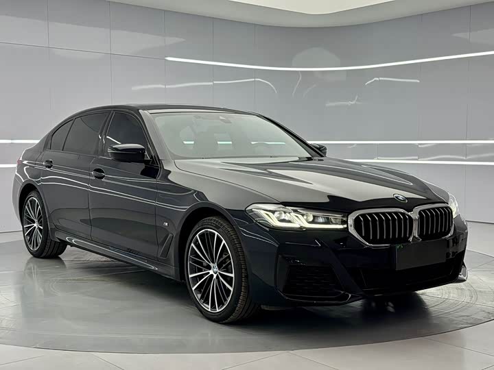 Фото 3 - BMW 5 Series