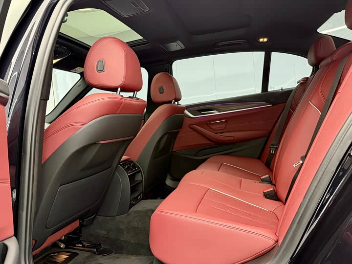 Фото 8 - BMW 5 Series