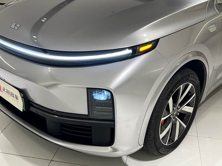 Фото 2 - LiXiang L7