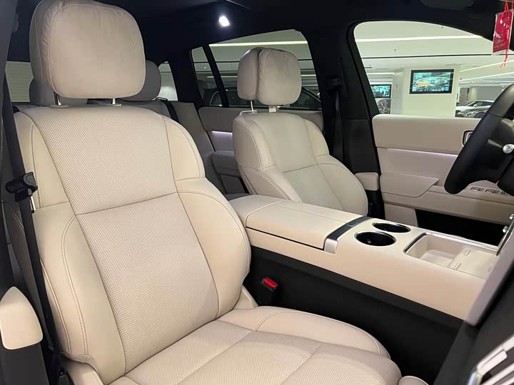 Фото 9 - LiXiang L7