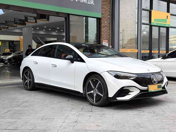 Фото 2 - Mercedes-Benz EQE