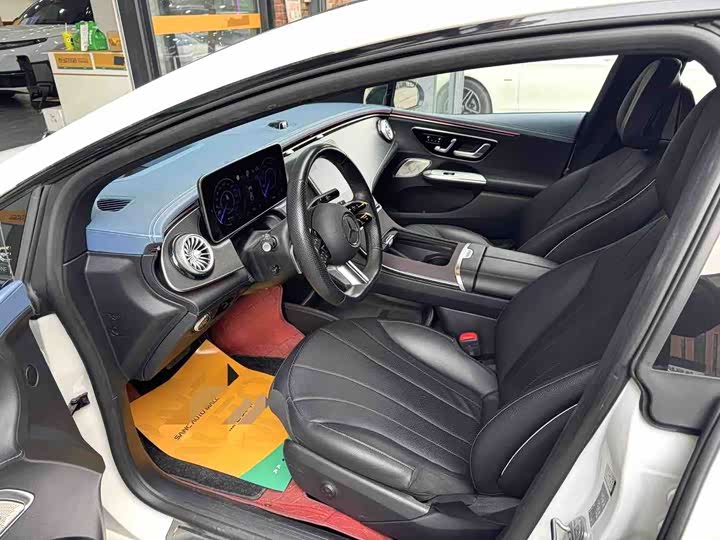 Фото 4 - Mercedes-Benz EQE