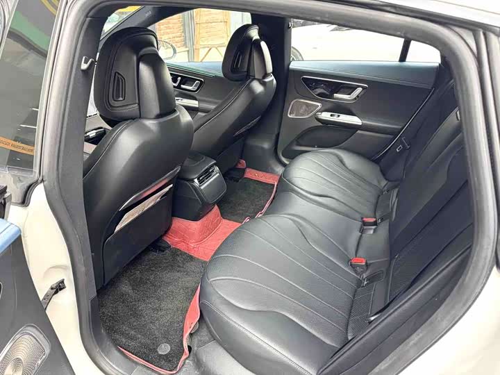 Фото 5 - Mercedes-Benz EQE