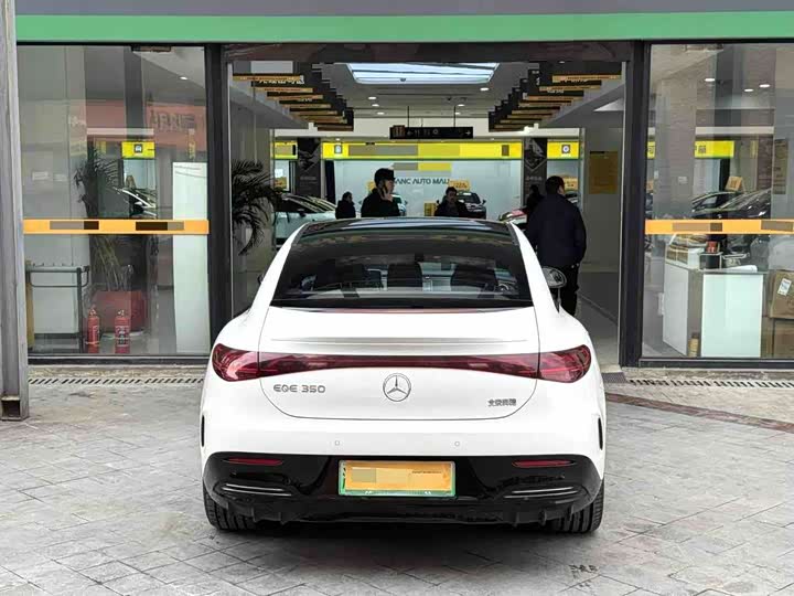 Фото 8 - Mercedes-Benz EQE