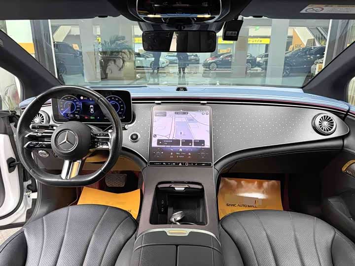 Фото 9 - Mercedes-Benz EQE