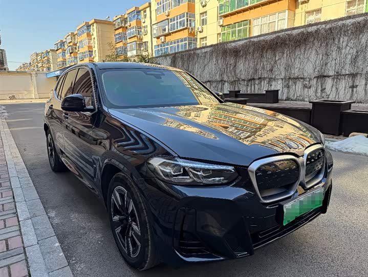 Фото 2 - BMW iX3