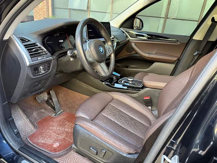 Фото 5 - BMW iX3