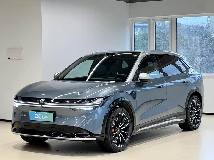 Фото 1 - Zeekr 7X