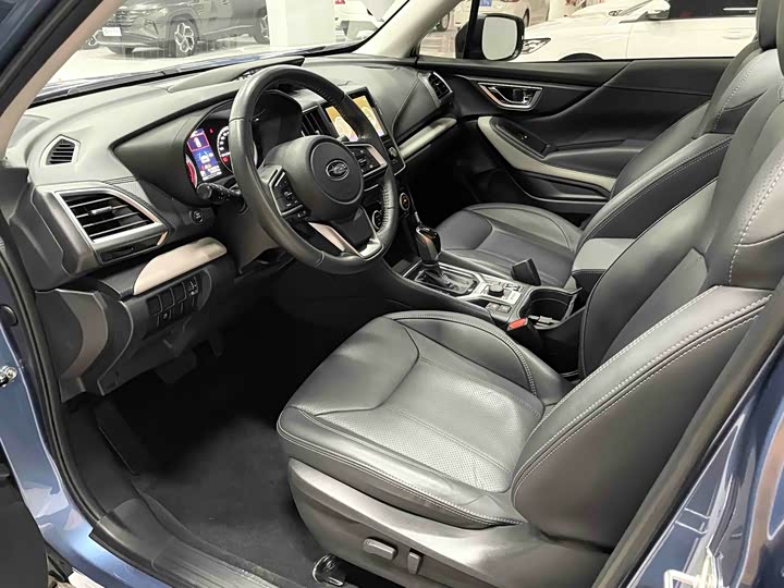 Фото 5 - Subaru Forester