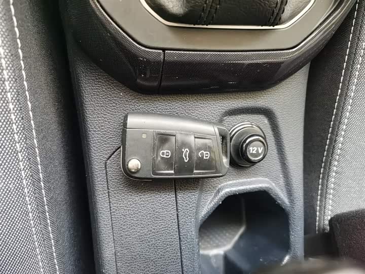 Фото 9 - Volkswagen Lavida