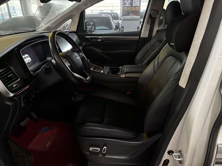 Фото 5 - GAC Trumpchi M8