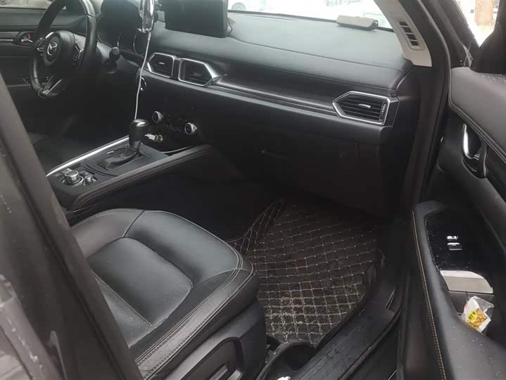 Фото 8 - Mazda CX-5