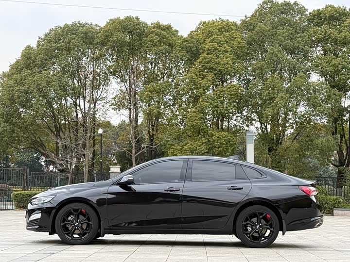 Фото 3 - Chevrolet Malibu XL