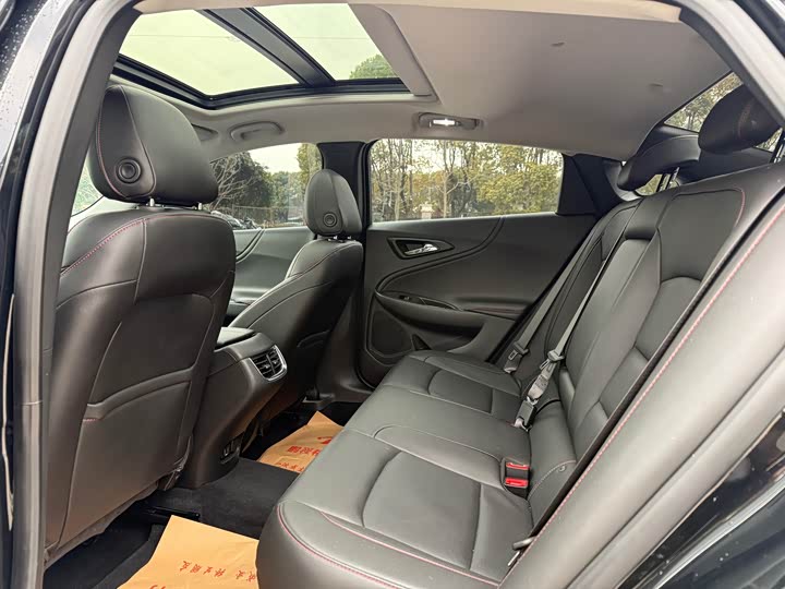 Фото 7 - Chevrolet Malibu XL