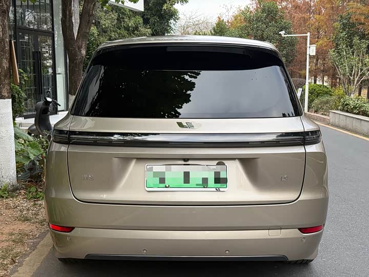 Фото 8 - LiXiang L9