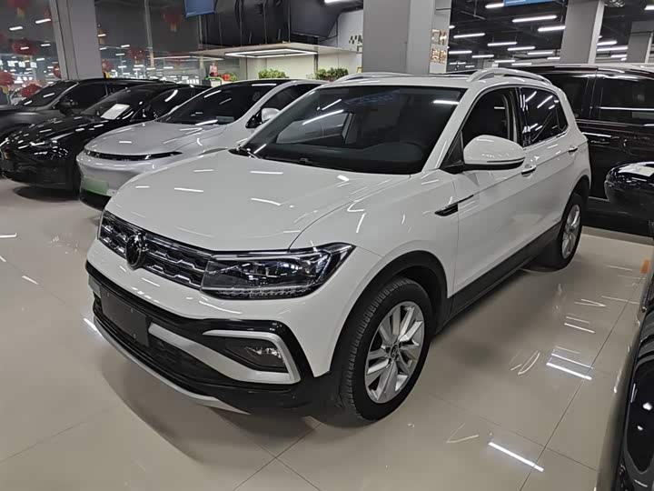 Фото 1 - Volkswagen T-Cross