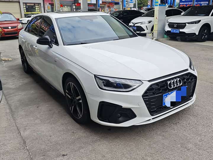 Фото 3 - Audi A4L