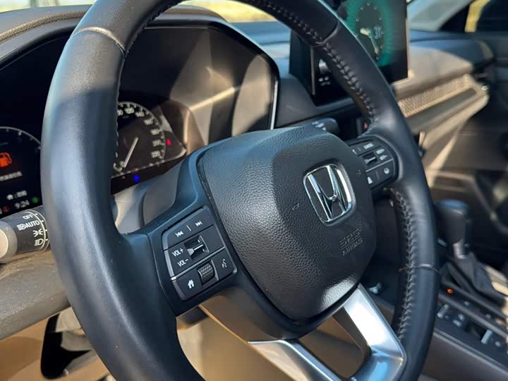 Фото 9 - Honda CR-V
