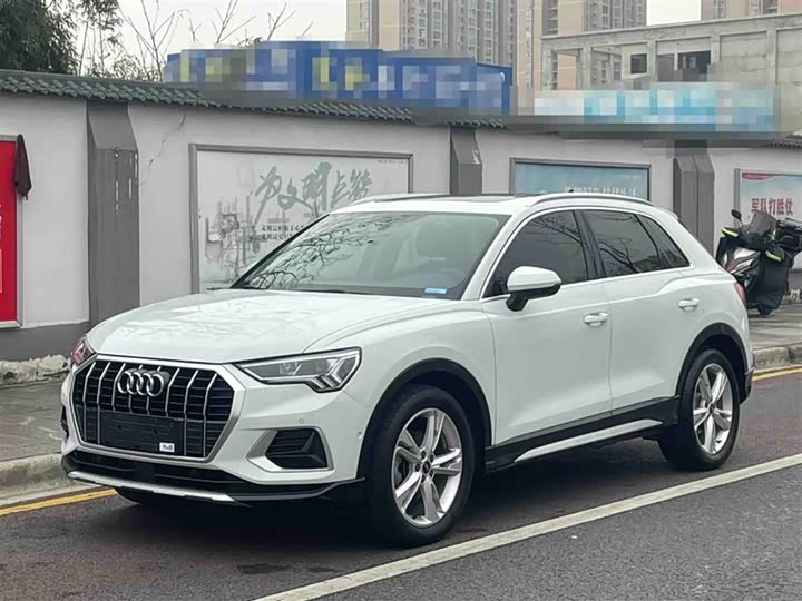 Фото 1 - Audi Q3