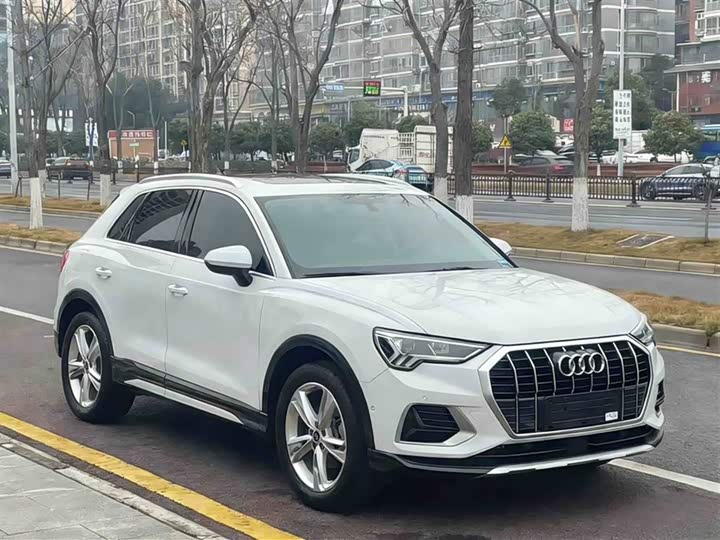 Фото 4 - Audi Q3