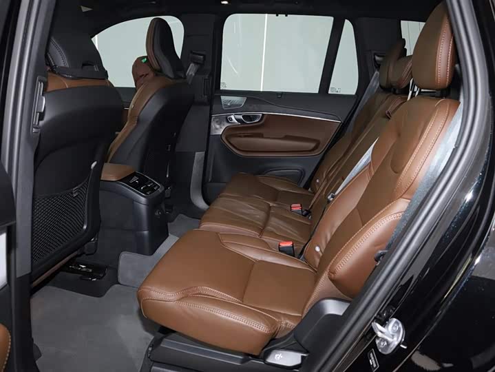 Фото 9 - Volvo XC90 Hybrid