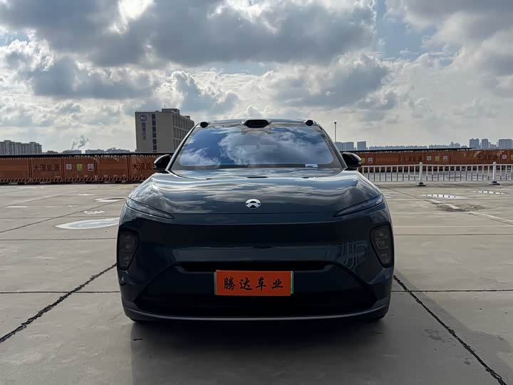 Фото 2 - Nio ES8