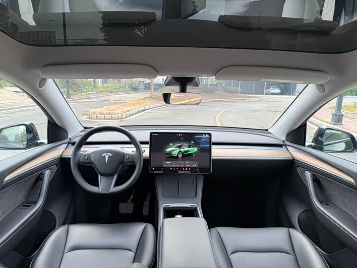 Фото 5 - Tesla Model Y