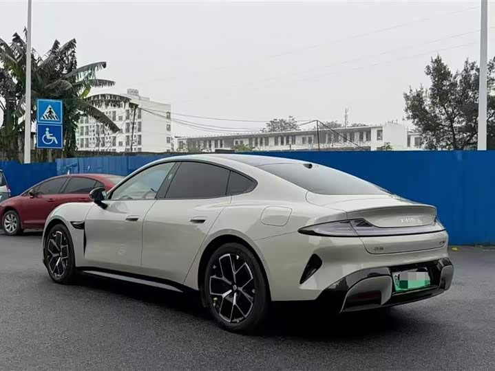 Фото 3 - Xiaomi SU7