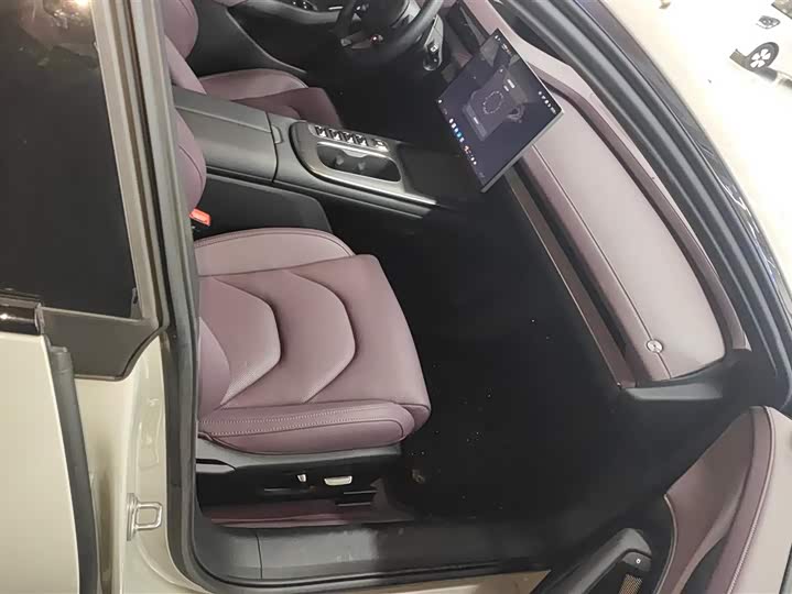 Фото 8 - Xiaomi SU7