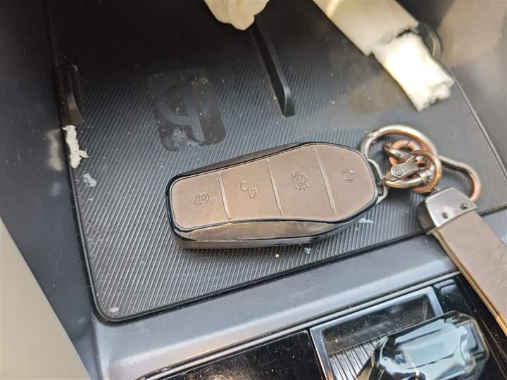 Фото 9 - BYD Song Plus Hybrid/EV