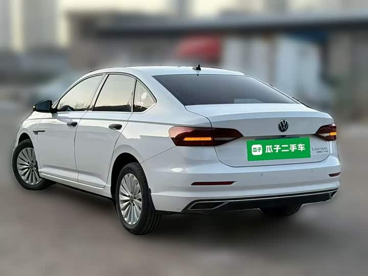 Фото 9 - Volkswagen Lavida