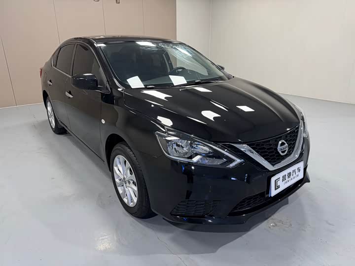 Фото 3 - Nissan Sylphy