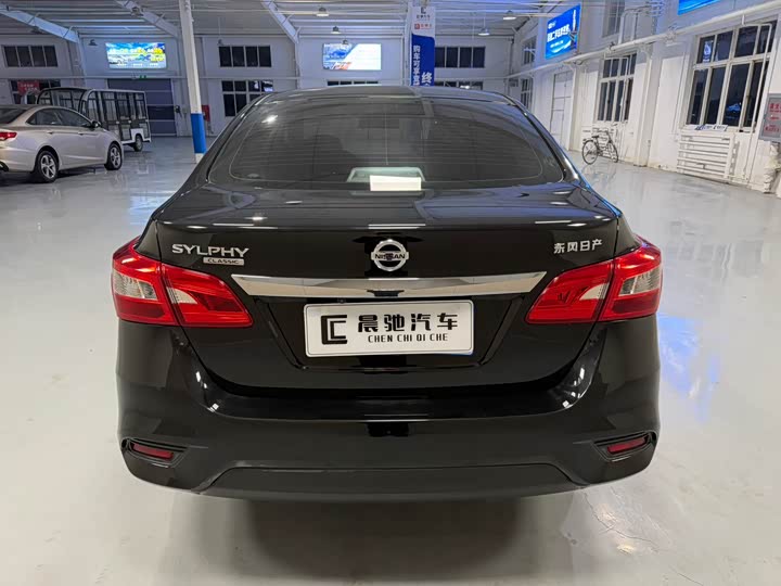 Фото 5 - Nissan Sylphy