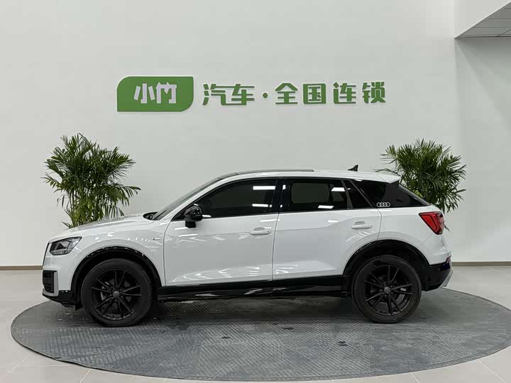 Фото 6 - Audi Q2L