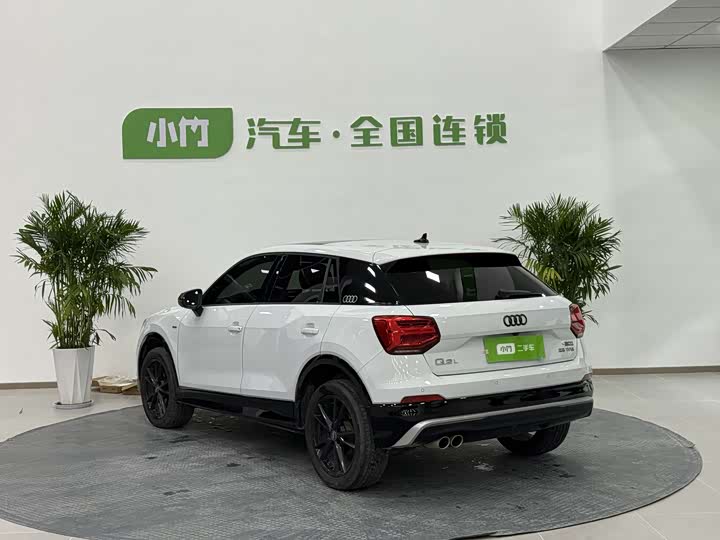 Фото 8 - Audi Q2L