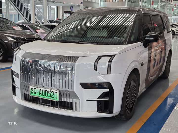 Фото 1 - Zeekr 009